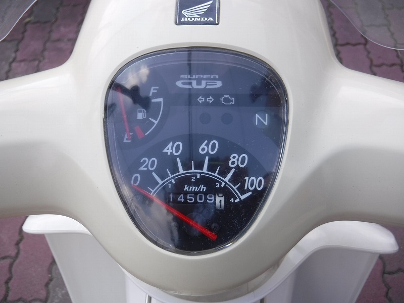 スーパーカブ110　JA07ベージュ中古車入荷！_e0157602_18435358.jpg