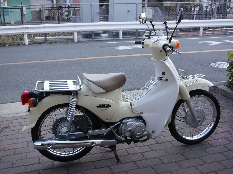 スーパーカブ110　JA07ベージュ中古車入荷！_e0157602_18442382.jpg