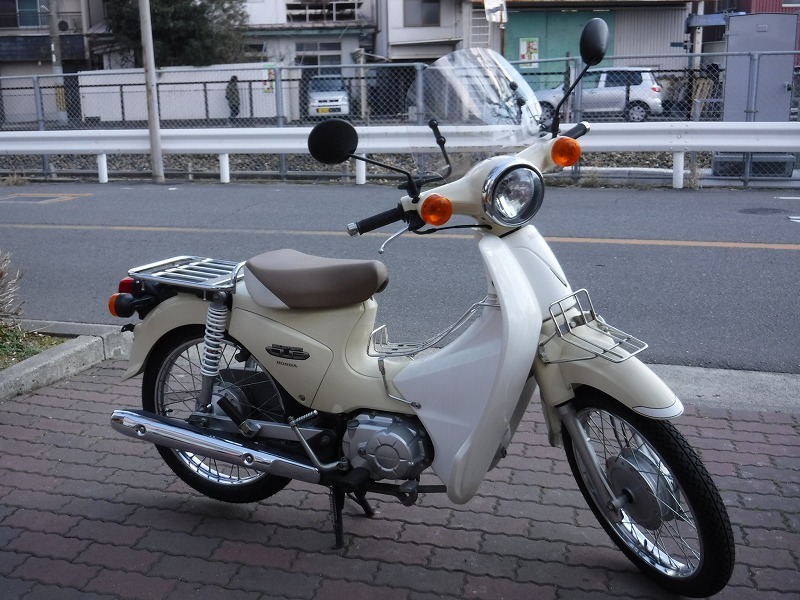 スーパーカブ110　JA07ベージュ中古車入荷！_e0157602_18452270.jpg