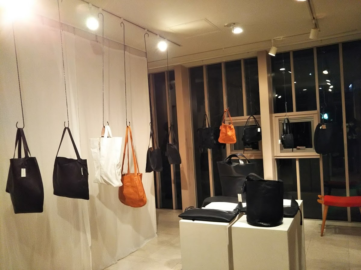 江面旨美bag展 に行ってまいりました Via オリジナル革バッグ 雑貨 わぁー素敵 なんて綺麗 などなど 目に飛び込んだ瞬間に瞳の奥が輝きだすそんなバッグたちのストーリー