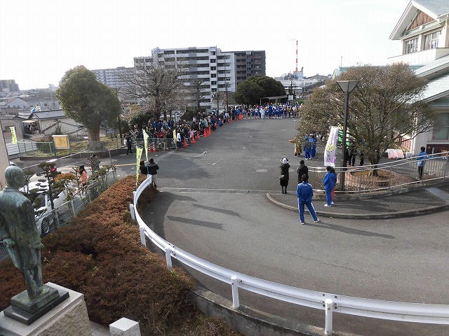 地元にある県立吉原高校も今年から参戦! 第39回今泉地区駅伝大会_f0141310_08035813.jpg
