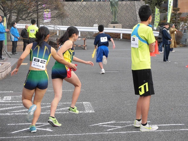 地元にある県立吉原高校も今年から参戦! 第39回今泉地区駅伝大会_f0141310_08042158.jpg