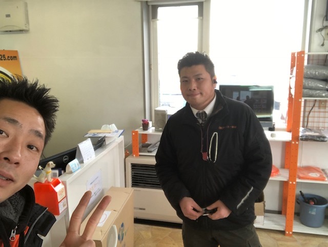 2月19日(火)☆TOMMYアウトレット☆あゆブログ(۶•̀ᴗ•́)۶ レガシィH様納車☆エクストレイルK様ご成約♪_b0127002_17343074.jpg