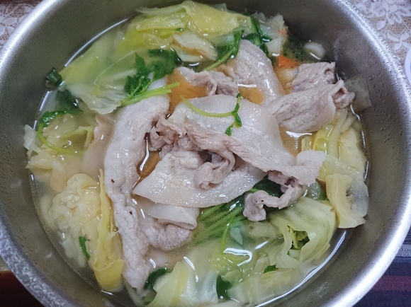 2/17,18 キリン本麒麟 & 豚キャベツの無限ごま油鍋 & 豚みそ鍋 @自宅_b0042308_07001659.jpg