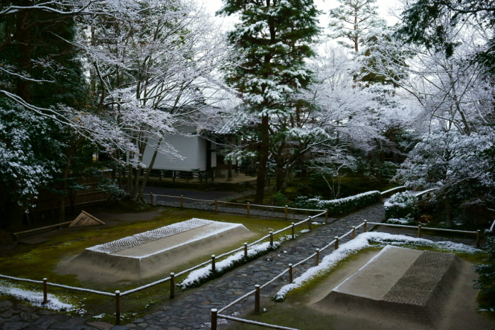 小雪の法然院_e0177413_19570196.jpg