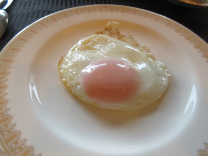 ラウンジの朝食【クラブインターコンチネンタル】_b0009849_09341.jpg