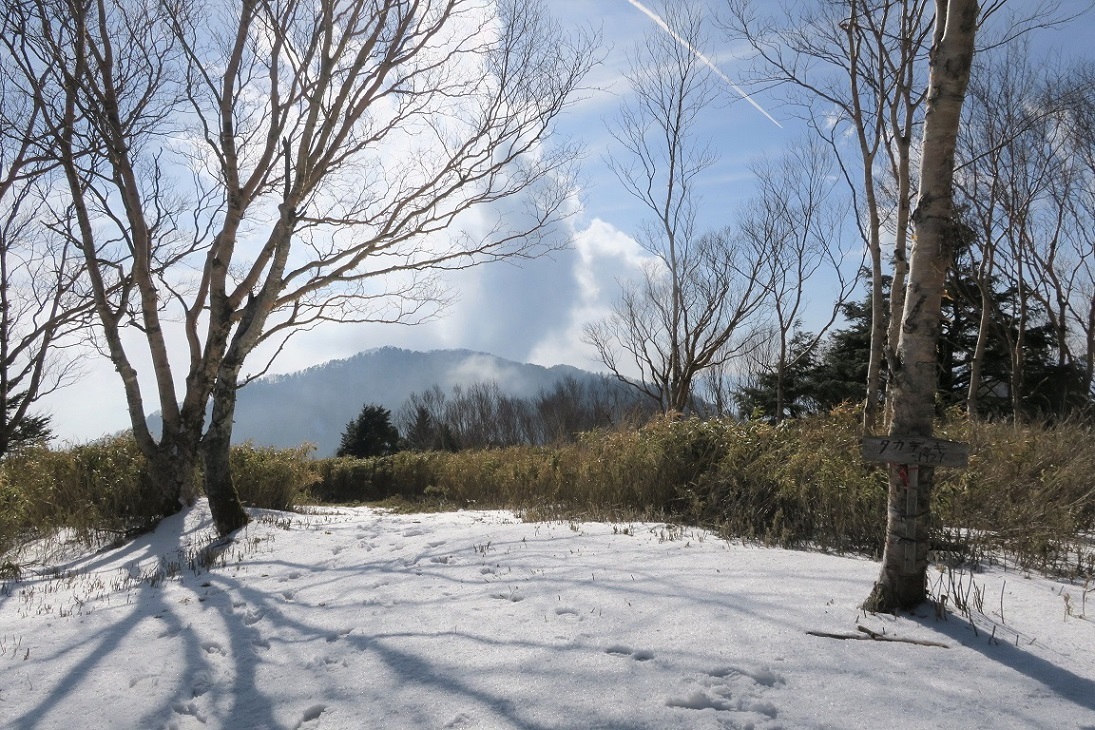 毛無山から雨ヶ岳_a0286351_23132949.jpg