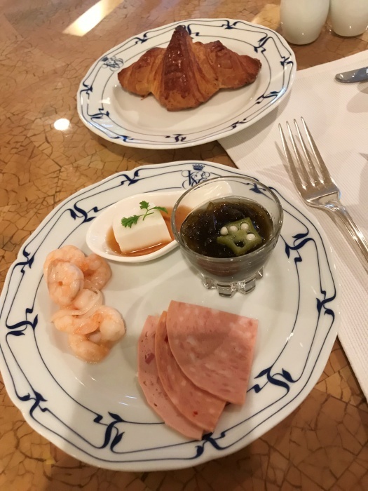 2019年1月 ザ・ナハテラス 真南風とクラブラウンジで朝食_f0299682_21332639.jpg