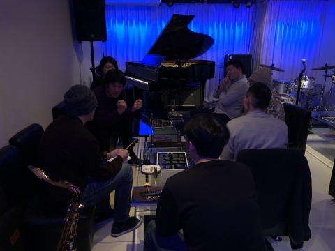 Jazzlive comin 広島 本日20日水曜日のライブ_b0115606_12190768.jpeg