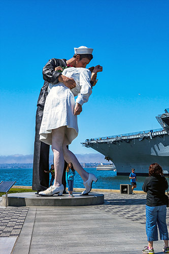 勝利のキス の水兵さんが亡くなったようで Life In The Crawler Lane 勝利のキス の水兵さんが亡くなったようで Life In The Crawler Lane