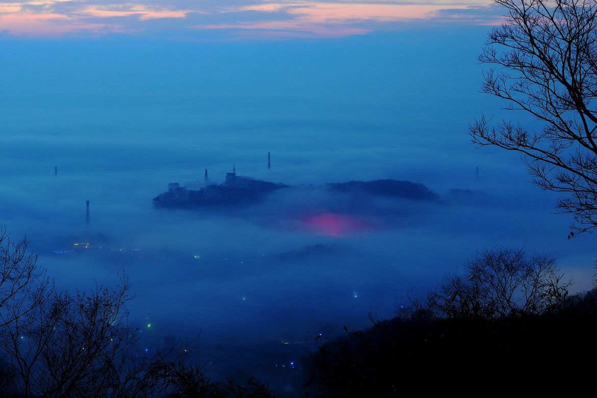 大雲海が関東平野に出現・・・わが街も濃霧の底に沈んだ_a0031821_15035416.jpg