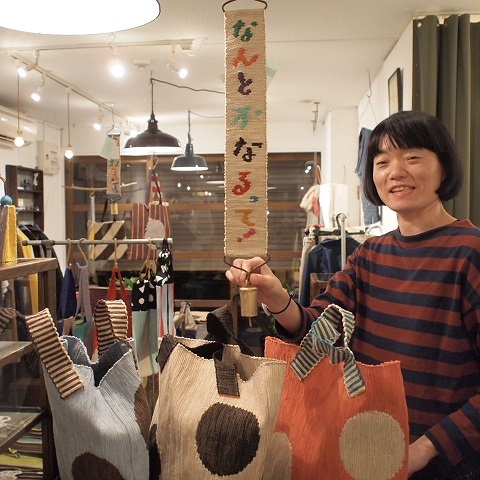 初日閉店後_b0322280_23051318.jpg