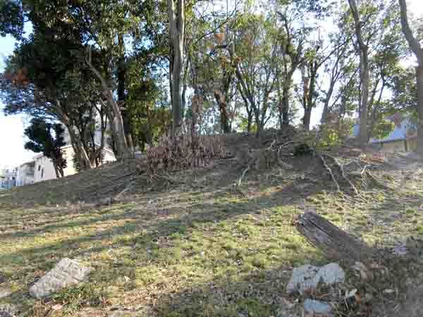 鏡塚古墳と塚廻古墳_a0045381_06522291.jpg