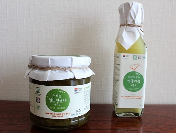 すだち茶とすだち果汁 ボルドーとぺんぺん草 すだち茶とすだち果汁 ボルドーとぺんぺん草