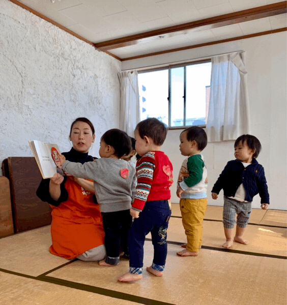 正しい より 楽しい 子育てを 正しいよりも 楽しい育児を 児童館職員が教えるべビーサイン教室 武蔵境 国分寺 八王子 花小金井