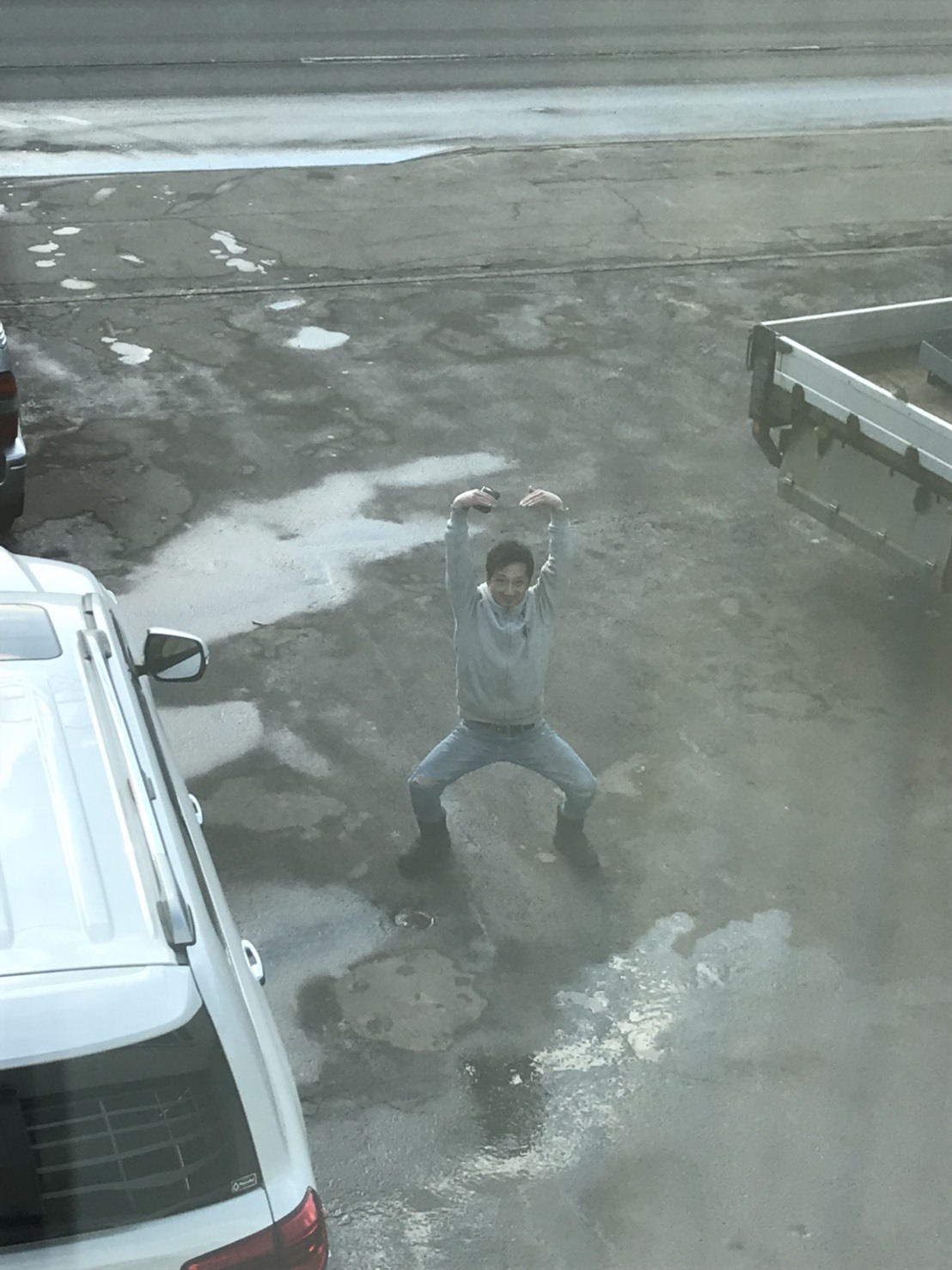 2/23『土』本店ブログ 7人乗りヴェルファイア2.4Z 4WDありますよーー ランクル ハマー アルファード_b0127002_18184637.jpg