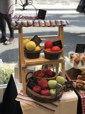 福田りお先生の「Tram A\'s sweet」の定期展 「第10回記念 羊毛スイーツの世界展(終)」へ_a0157409_11112303.jpeg
