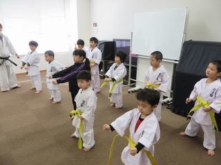 日曜空手　屯田教室　今日も新しい仲間！_c0118332_14534781.jpg