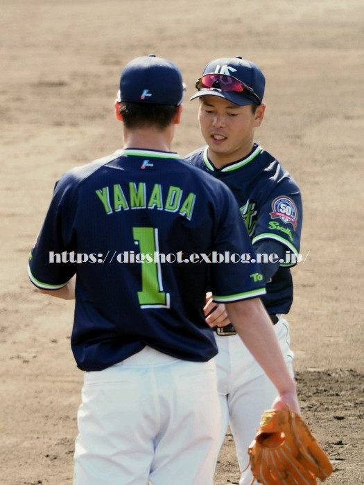 右手負傷で離脱 山崎晃大朗選手19沖縄キャンプ 動画3 Out Of Focus Baseballﾌｫﾄﾌﾞﾛｸﾞ 19年終了