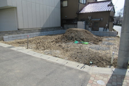 「東町の家」ブロック積_b0179213_19510295.jpg