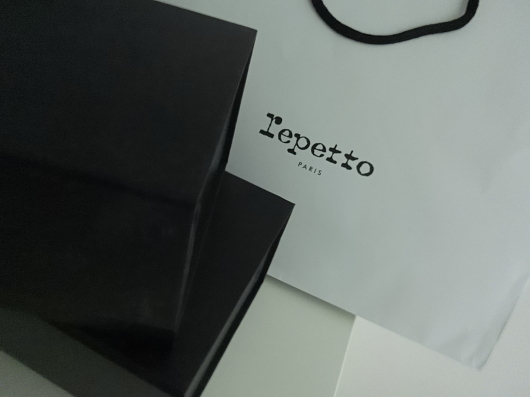 パリでのお買い物♡　repetto　レペット_e0303431_14552850.jpg