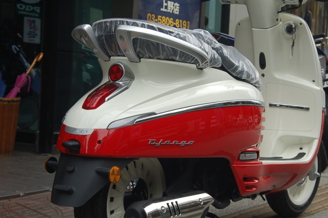 DJANGO（ジャンゴ）125 ★フランスから来た★おしゃれな１２５ｃｃ_d0099181_12065025.jpg