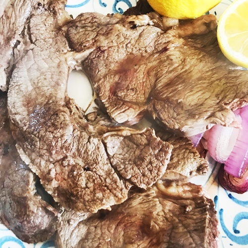 ローカボ生活日記 その10 〜 天気の悪い週末は火山石BBQで動物性タンパク質を摂取!_e0335287_23342414.jpg