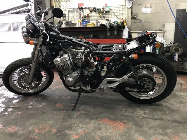 CB400 カスタム S様号開始!_a0164918_11102263.jpg