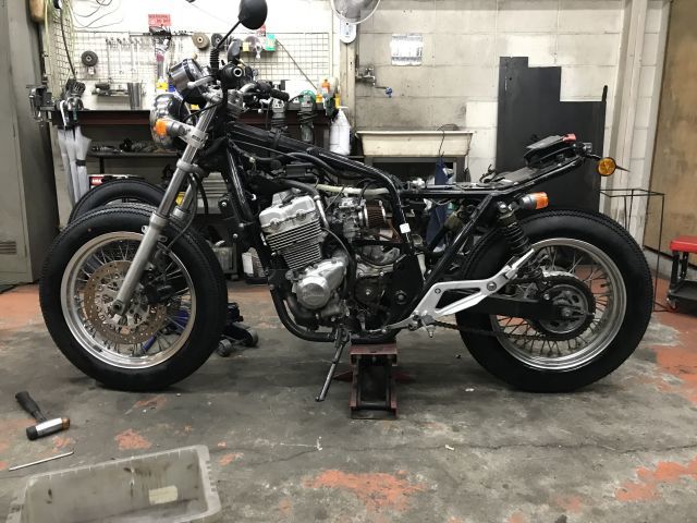 CB400 カスタム S様号開始!_a0164918_11104702.jpg
