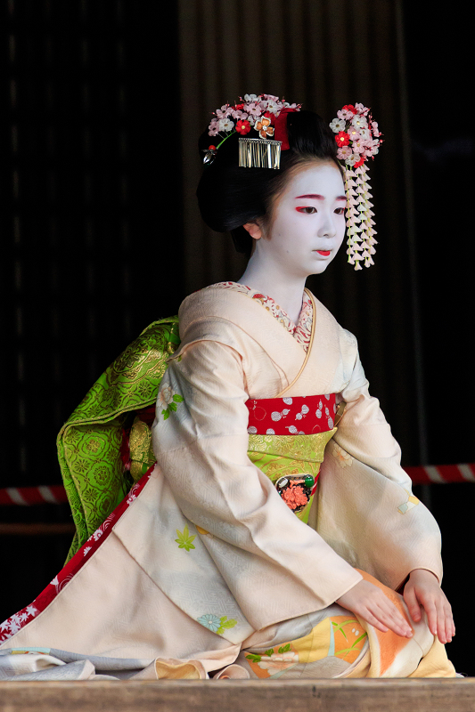 千本釈迦堂　おかめ福節分（上七軒　市ぎくさん、市梅さん、茂山千五郎家の皆さん）_f0155048_23474257.jpg