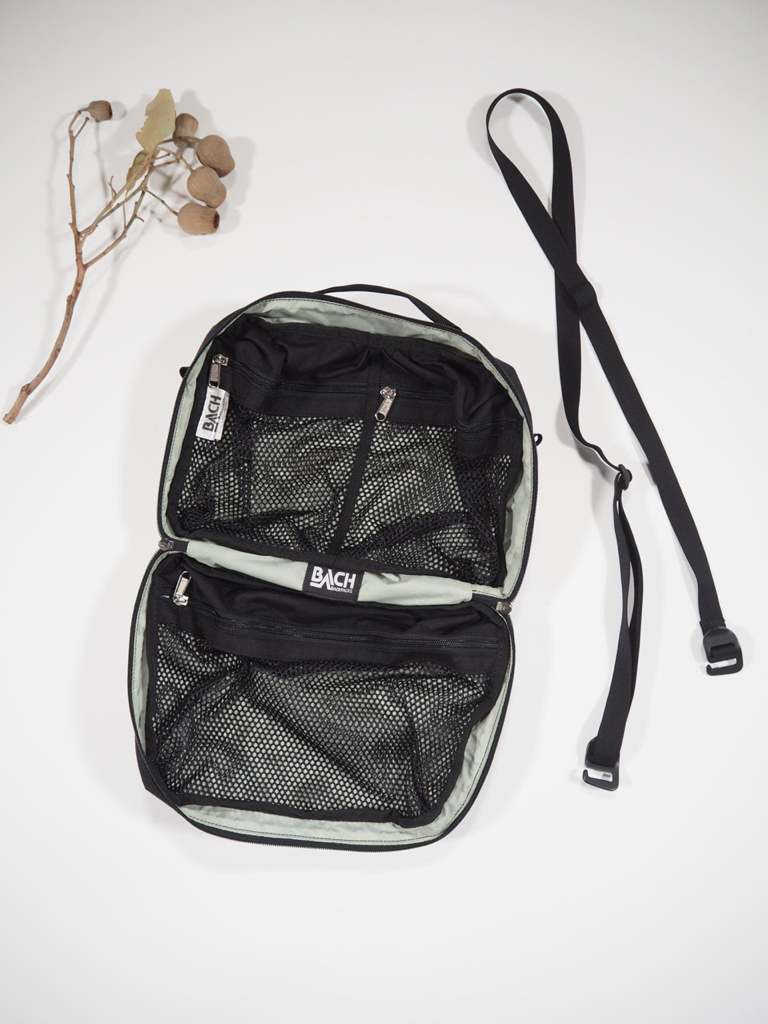 BACH ACCESSORY BAG L_e0357389_12034464.jpg