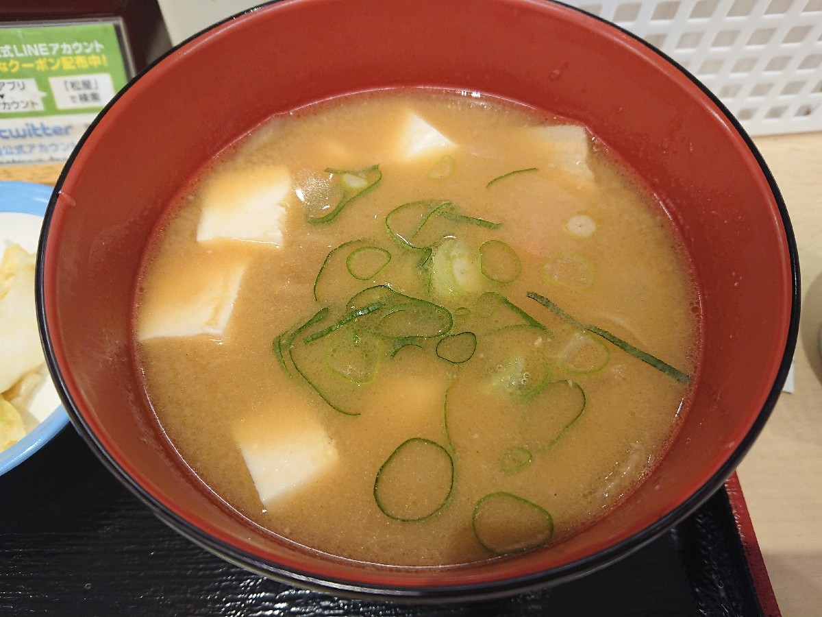 2/27  ソーセージエッグ定食冷奴￥400 ＋ 豚汁チェンジ￥100 @松屋_b0042308_06542181.jpg