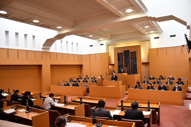3月定例議会開会_d0130714_21075168.jpg