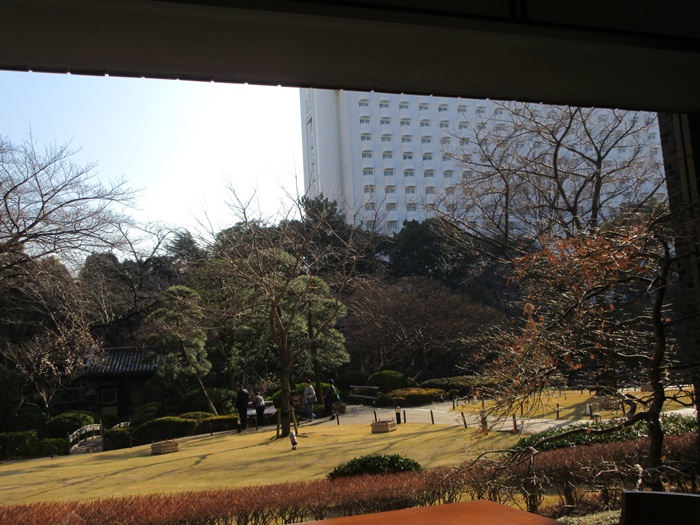 おやつタイムのラウンジ巡り【グランドプリンスホテル高輪】_b0009849_16554188.jpg