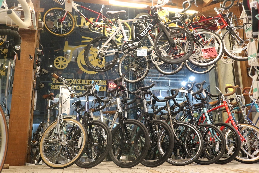 2月27日 渋谷 原宿 の自転車屋 FLAME bike前です_e0188759_10500739.jpg