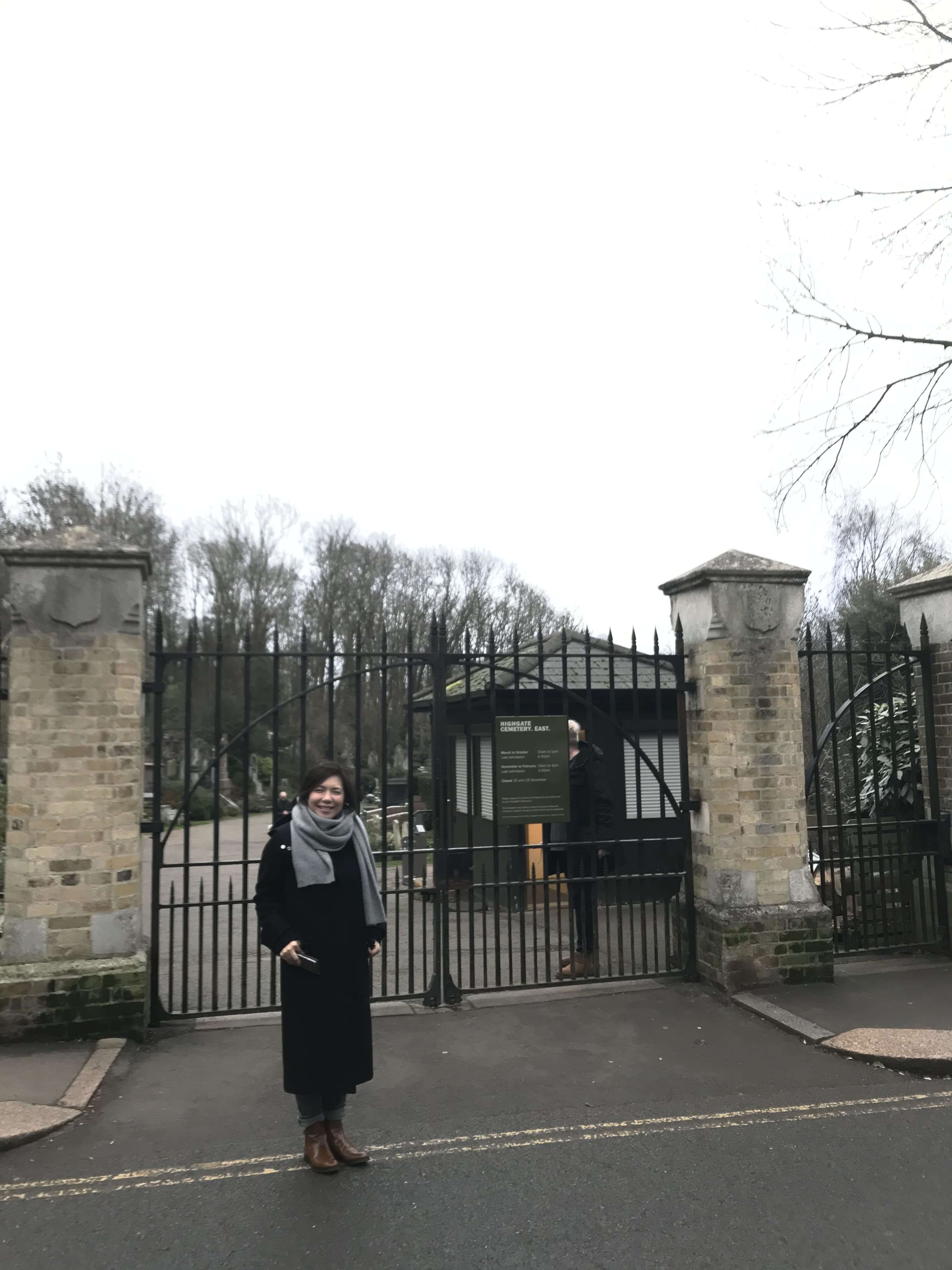 ハイゲート墓地 ロンドン時間 Le Tiroir De Lam