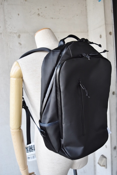 大人の黒・其の① DEFY BAGS BACKTOWN PACK M35 Tarp_d0152280_01292512.jpg