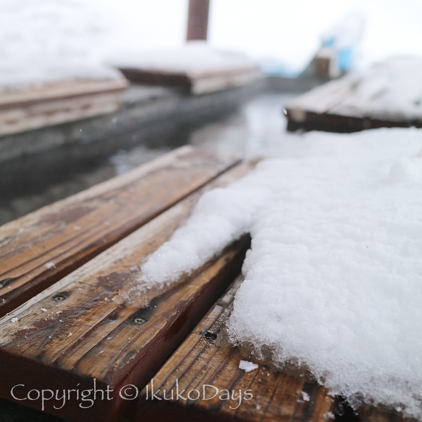 週末trip 雪降る中の足湯体験 オトナの雪遊び みなかみホテルジュラク 群馬県みなかみ Ikukodays 週末trip 雪降る中の足湯体験 オトナの雪遊び みなかみホテルジュラク 群馬県みなかみ Ikukodays