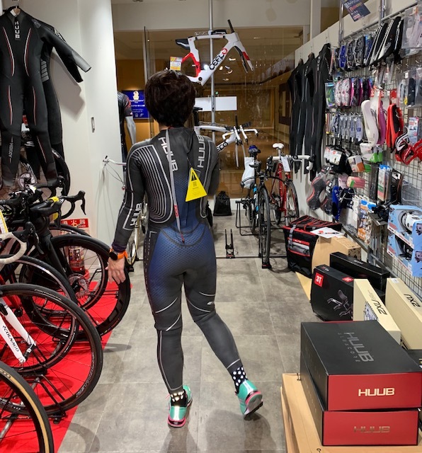 Huub ブラウンリー アジリス Brownlee Agilis Triathlon Wetsuit きりのロードバイク日記