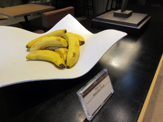 【ザ・プリンスさくらタワー東京】おやつタイムのラウンジ巡り_b0009849_1815143.jpg