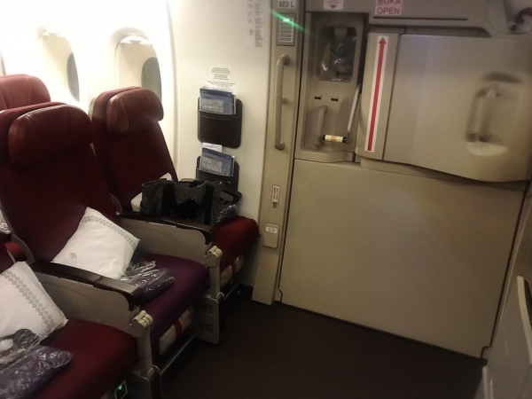 f0304452_10351056.jpeg