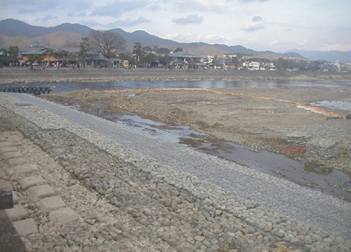 ●平成最後の渡月橋下流側の河床修理、その3_d0053294_22295768.jpg