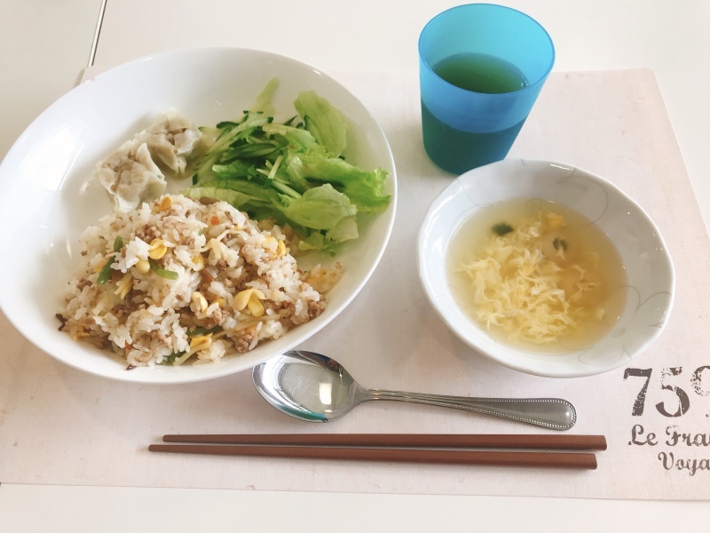 ひだまり工房  昼食:ビビンパ、サラダ、しゅうまい、卵スープ_c0357519_15040666.jpeg