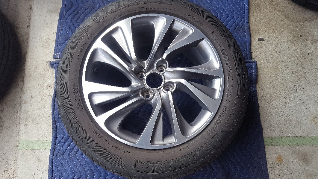 215/55R17 持込組換 MINERVA F205 : GARAGE-Komatech 宮城県黒川郡 格安タイヤ組み換え、タイヤ交換 215/55R17 持込組換 MINERVA F205 : GARAGE-Komatech 宮城県黒川郡 格安タイヤ組み換え、タイヤ交換