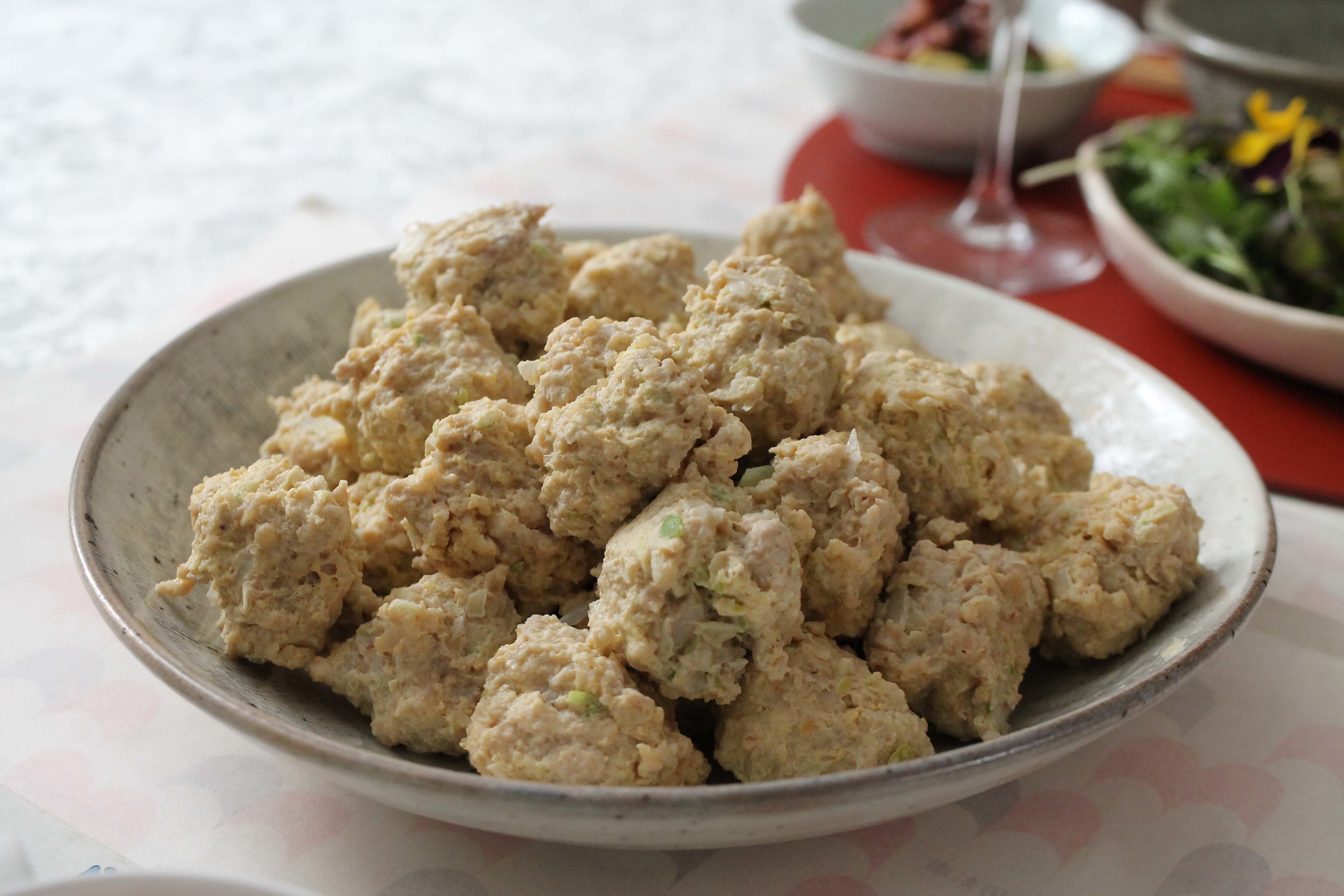 きりたんぽ鶏つくね鍋 登志子のキッチン