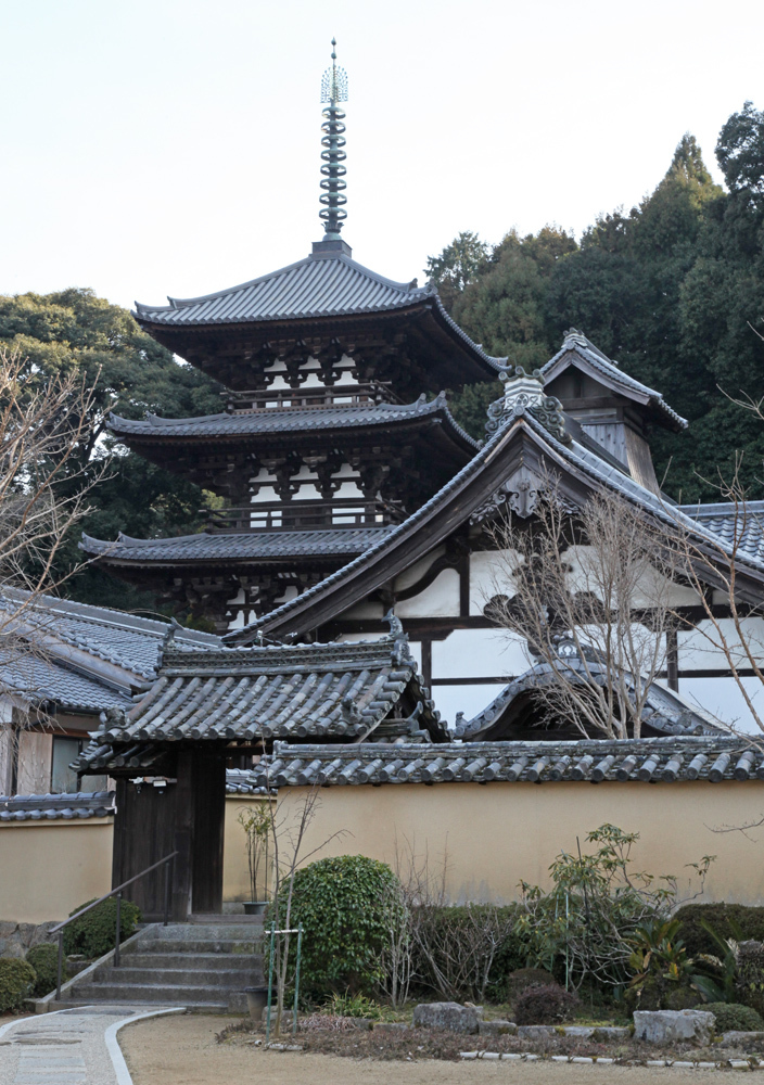 葛城市　当麻寺　西塔_c0108146_19425113.jpg