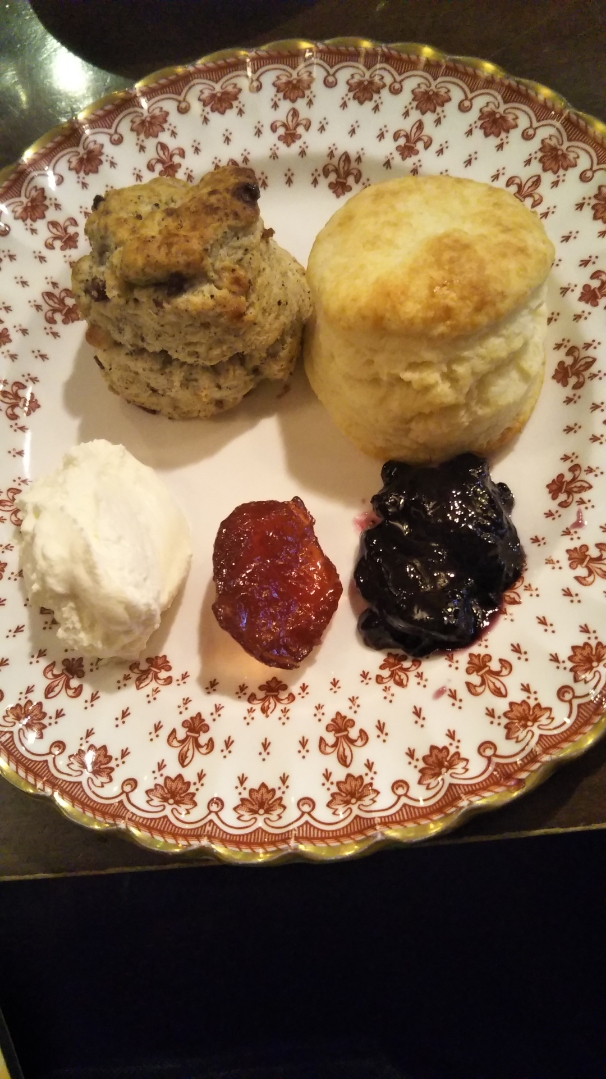 TEA SALON Gclef 吉祥寺店 アリスのアフタヌーンティ 120分飲み放題+追加デザート食べ放題_f0076001_23205446.jpg