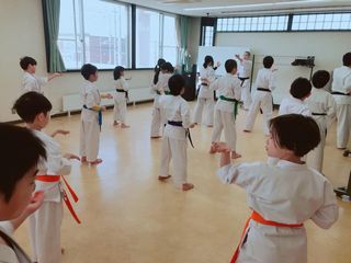 日曜空手　屯田教室　新琴似・新川教室_c0118332_13582772.jpg