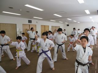 日曜空手　屯田教室　新琴似・新川教室_c0118332_13583269.jpg