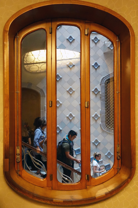 カサ・バトリョ Casa Batllo アントニ・ガウディ Antoni Gaudi 世界遺産 2018年9月 バルセロナの旅(14)_f0117059_20004700.jpg